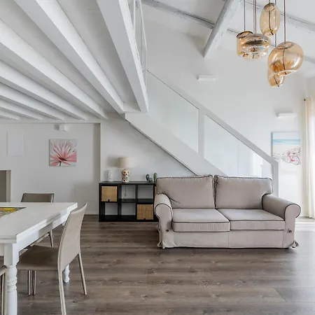 Casa Del Borgo By Wonderful Italy